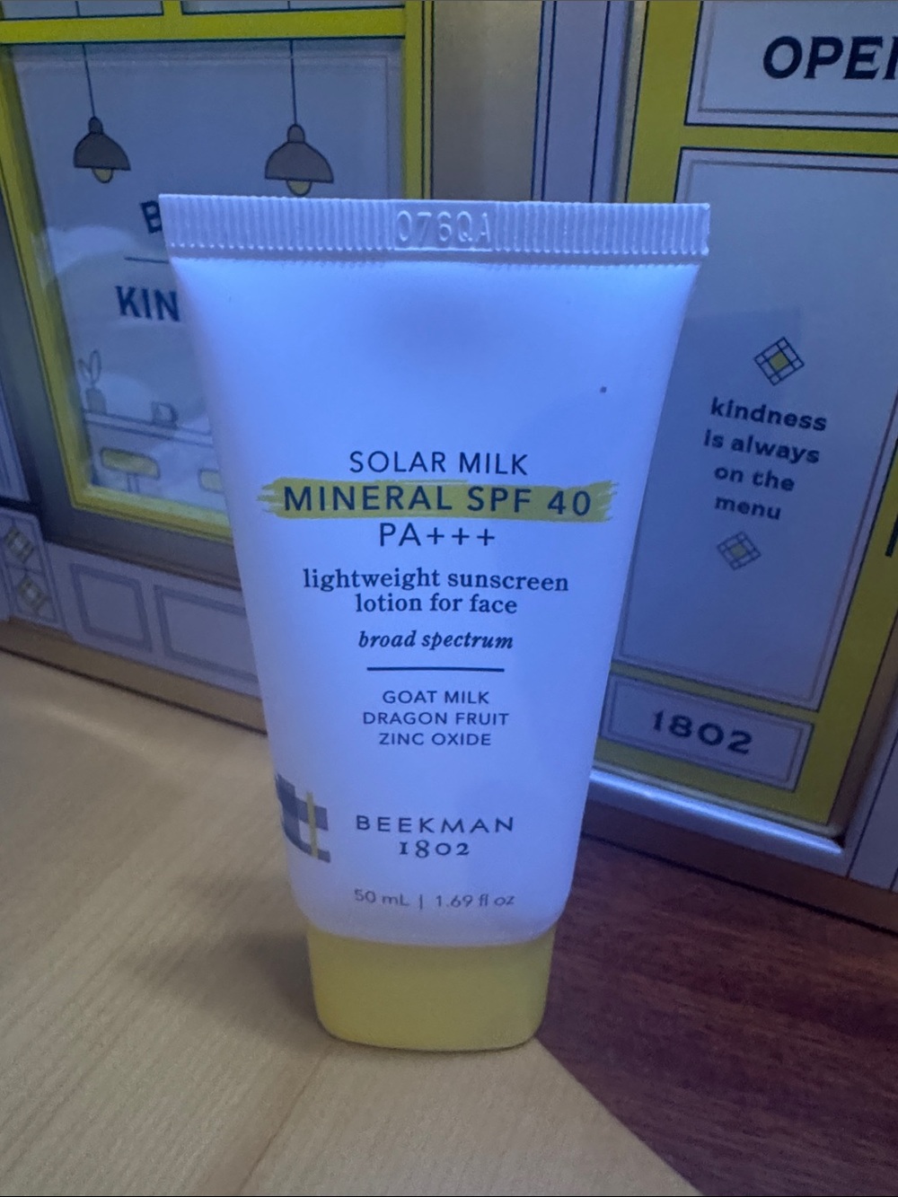 Beekman 1802 solar milk Mineral SPF 40 PA +++